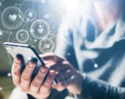 rôles des réseaux sociaux