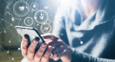 rôles des réseaux sociaux