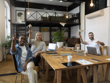 L’open-space est-il en train de disparaître ? Les nouvelles tendances qui bousculent les bureaux en 2025