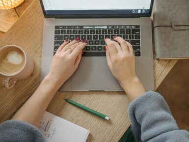 Une exploration des usages des crochets sur MacBook pour chaque utilisateur